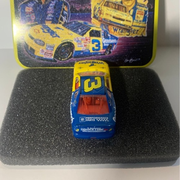 Dale Earnhardt collectible Bass Pro car set tin new - Picture 7 of 10